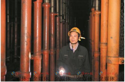 皖北煤電集團(tuán)五溝礦采煤區(qū)區(qū)長(zhǎng)李金銘