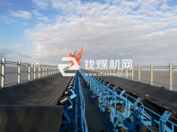 DSJ100/100/2×220帶式輸送機(jī)現(xiàn)貨直供，DSJ礦用可伸縮皮帶機(jī)型號(hào)全